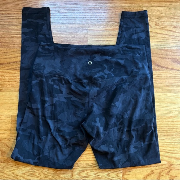 Lululemon Align Pant in dark gray camo print size 14 tall - Picture 4 of 6